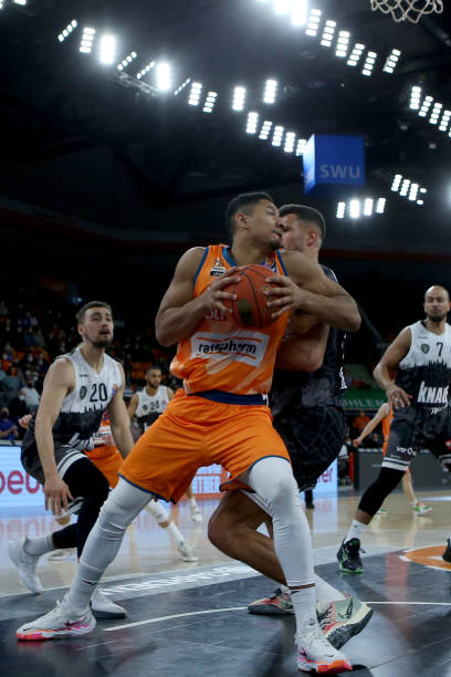 难时通过团 难时通过团