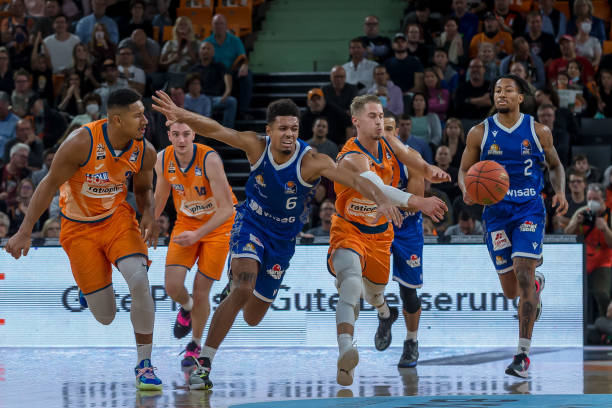 不仅是一场 不仅是一场