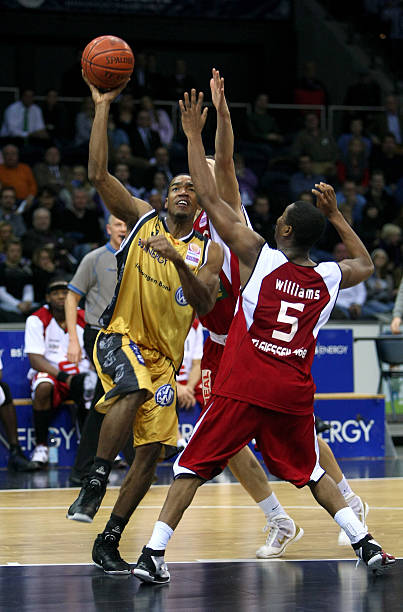 亚网球巨星 亚网球巨星