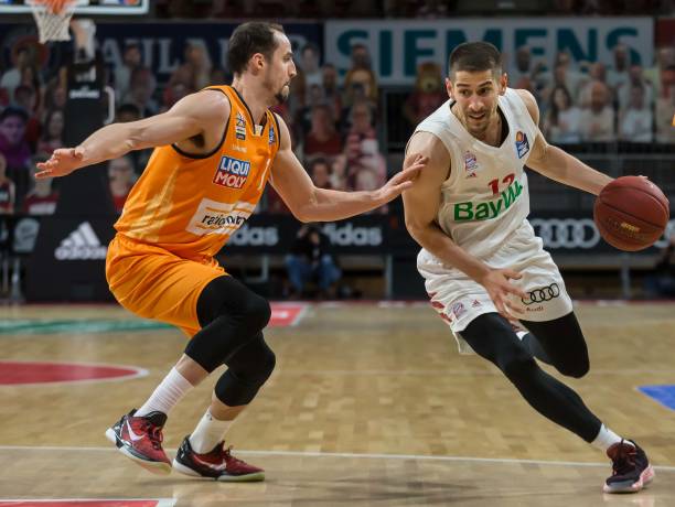 挥洒汗水 挥洒汗水